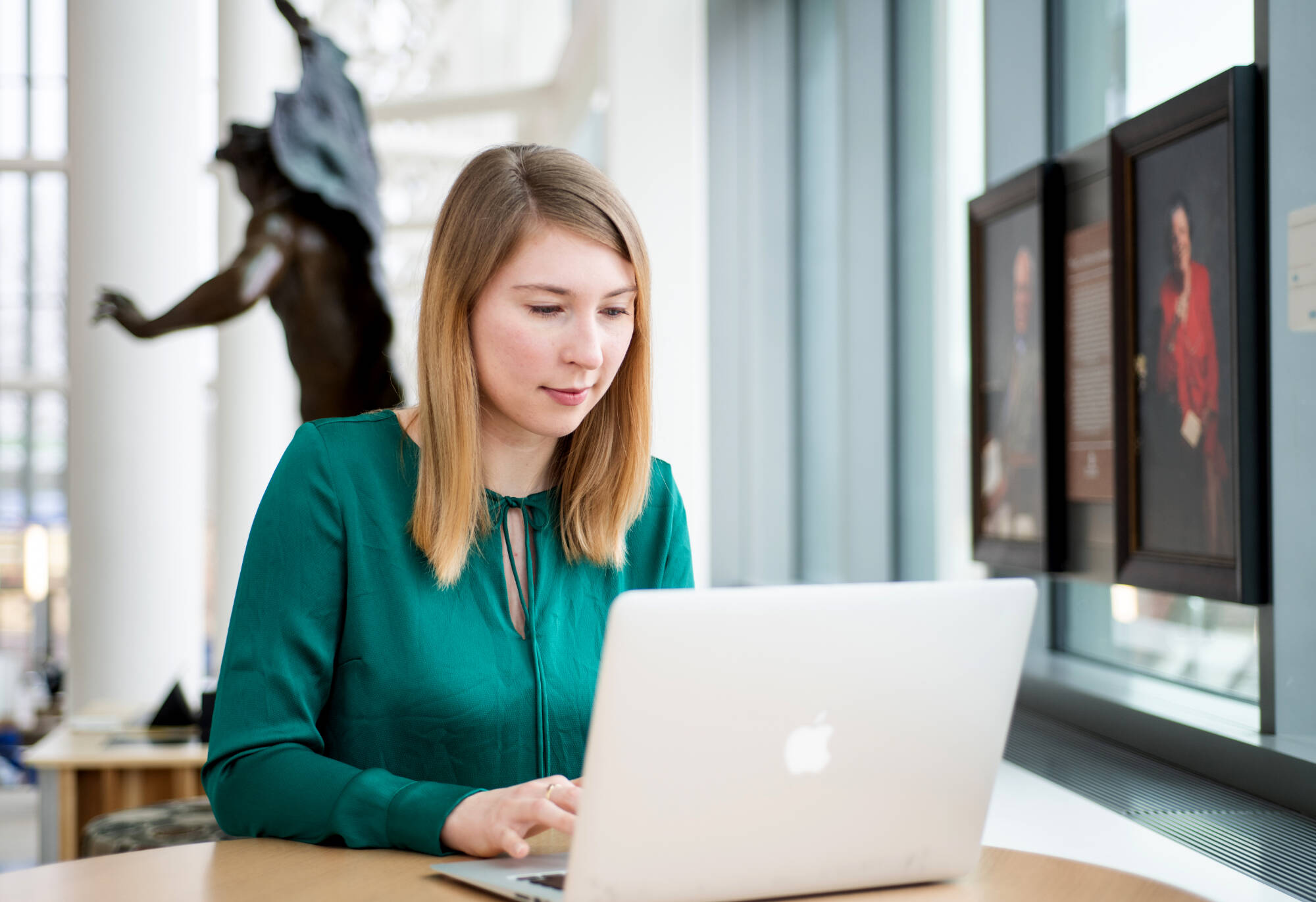 GVSU student at computer